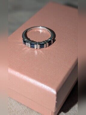 Vintage 10K White Gold Baguette Cut Blue Sapphire & Diamond Band Ring Size 6.25